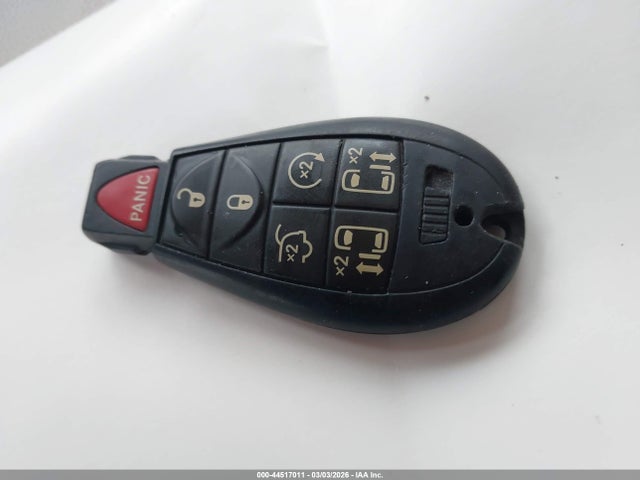 Продажа на аукционе авто 2014 Chrysler Town & Country Touring-l, vin: 2C4RC1CG1ER163878, номер лота: 44517011