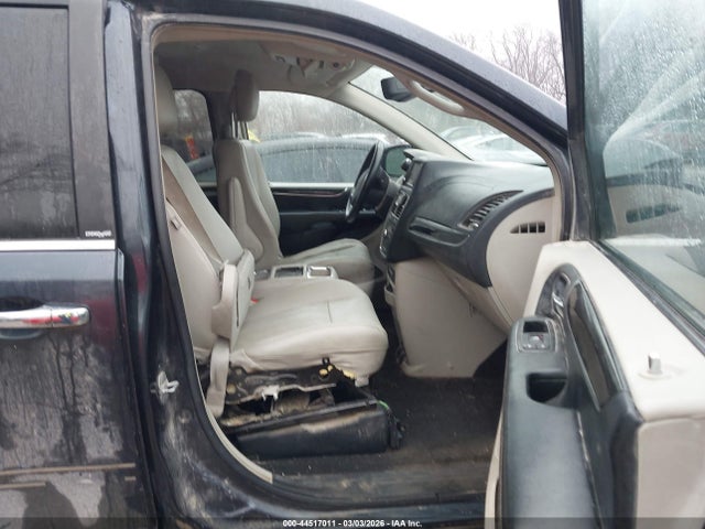 Продажа на аукционе авто 2014 Chrysler Town & Country Touring-l, vin: 2C4RC1CG1ER163878, номер лота: 44517011