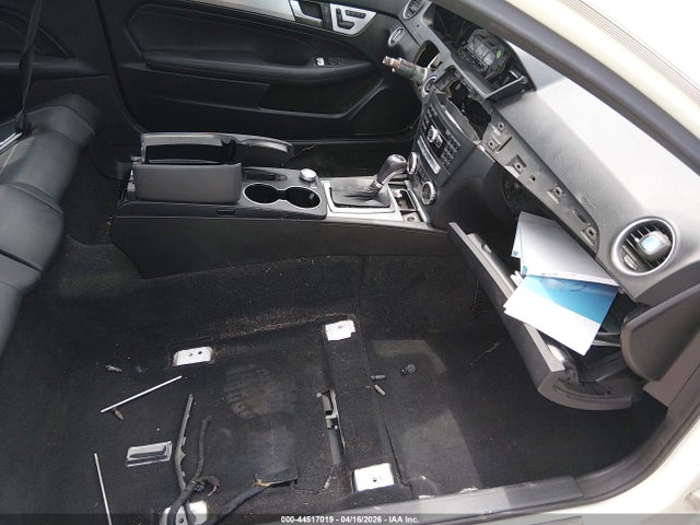 2012 Mercedes-benz C 250 მანქანა იყიდება აუქციონზე, vin: WDDGJ4HB5CF771439, აუქციონის ნომერი: 44517019