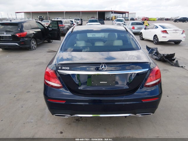 2019 Mercedes-benz E 300 მანქანა იყიდება აუქციონზე, vin: WDDZF4JB8KA587709, აუქციონის ნომერი: 44517031