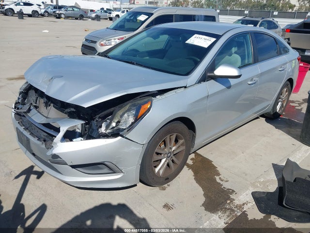 5NPE24AF8HH480524 Hyundai SONATA SE