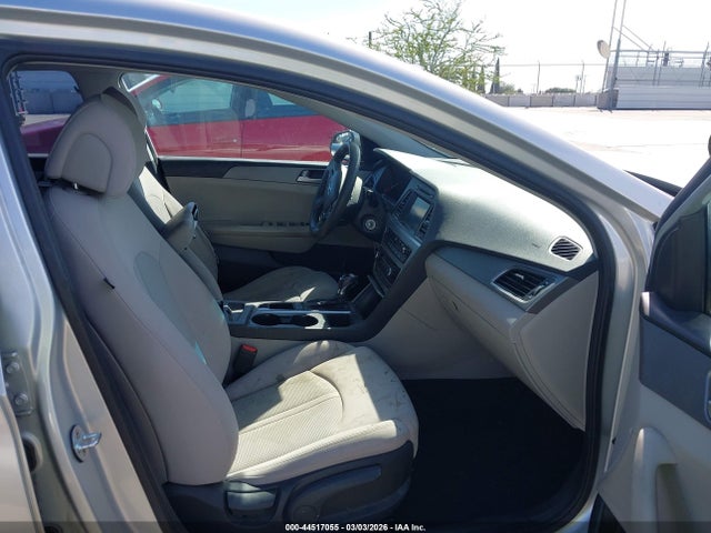 5NPE24AF8HH480524 Hyundai SONATA SE