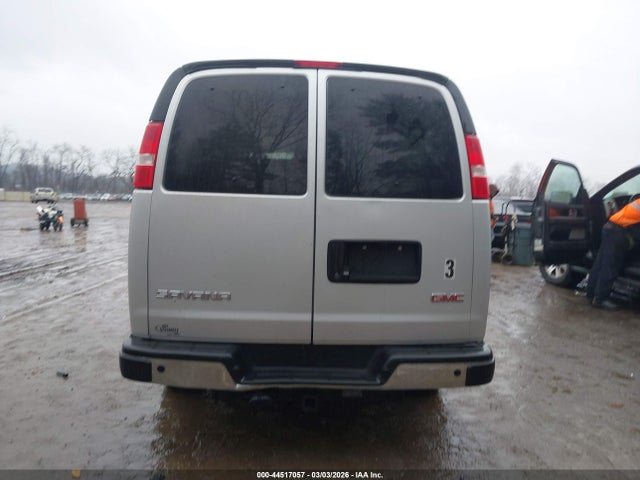 44517057 :رقم المزاد ، 1GJZ7PFPXN1204802 vin ، 2022 Gmc Savana Passenger Rwd 3500 Extended Wheelbase Lt مزاد بيع
