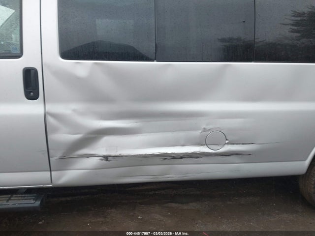 44517057 :رقم المزاد ، 1GJZ7PFPXN1204802 vin ، 2022 Gmc Savana Passenger Rwd 3500 Extended Wheelbase Lt مزاد بيع