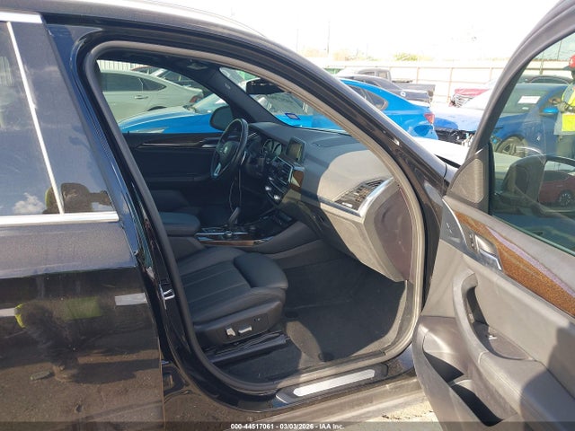 44517061 :رقم المزاد ، 5UXTR7C5XKLF37402 vin ، 2019 Bmw X3 Sdrive30i مزاد بيع