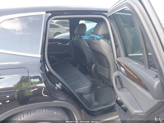 44517061 :رقم المزاد ، 5UXTR7C5XKLF37402 vin ، 2019 Bmw X3 Sdrive30i مزاد بيع