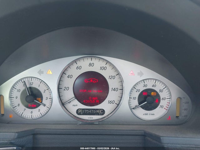 2007 MERCEDES-BENZ E 550 WDBUF72XX7B073599 Photo 6