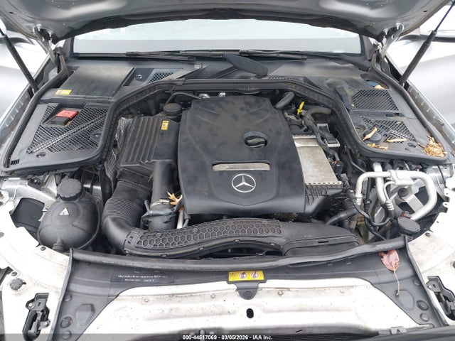 2015 Mercedes-benz C 300 მანქანა იყიდება აუქციონზე, vin: 55SWF4JB5FU064253, აუქციონის ნომერი: 44517069