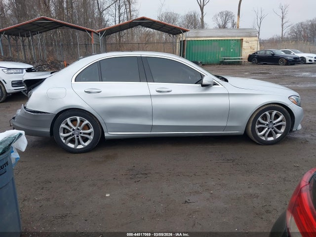 2015 Mercedes-benz C 300 მანქანა იყიდება აუქციონზე, vin: 55SWF4JB5FU064253, აუქციონის ნომერი: 44517069