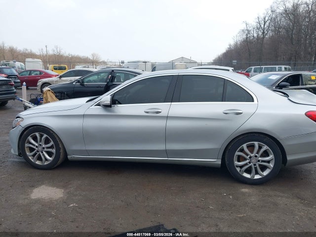 2015 Mercedes-benz C 300 მანქანა იყიდება აუქციონზე, vin: 55SWF4JB5FU064253, აუქციონის ნომერი: 44517069