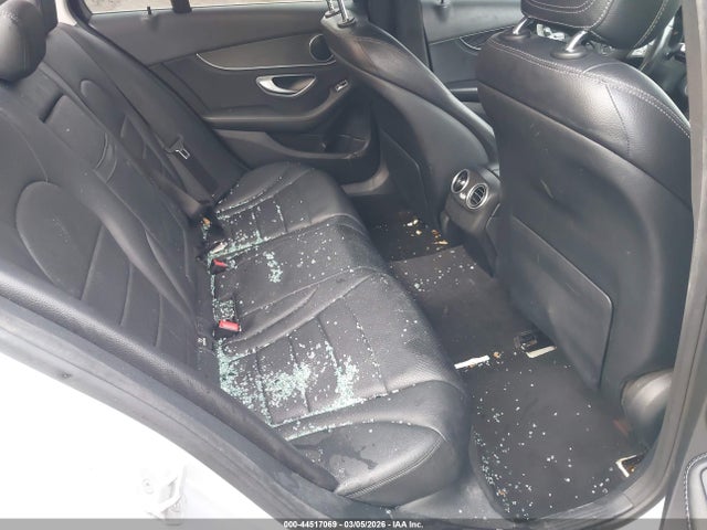2015 Mercedes-benz C 300 მანქანა იყიდება აუქციონზე, vin: 55SWF4JB5FU064253, აუქციონის ნომერი: 44517069