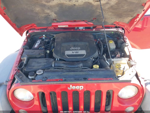 1C4BJWFG2EL134835 Jeep Wrangler Unlimited Rubicon