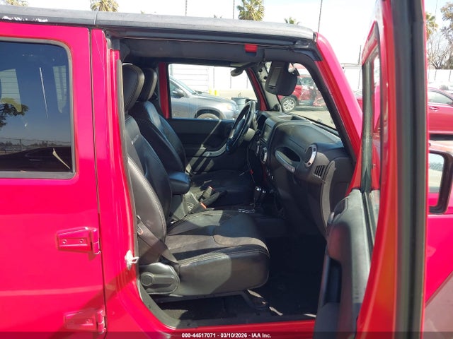 1C4BJWFG2EL134835 Jeep Wrangler Unlimited Rubicon