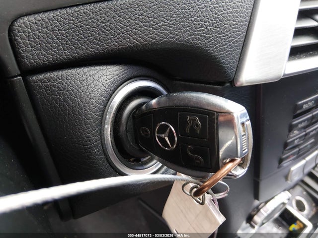 Продажа на аукционе авто 2013 Mercedes-benz C 250, vin: WDDGJ4HBXDF981309, номер лота: 44517073