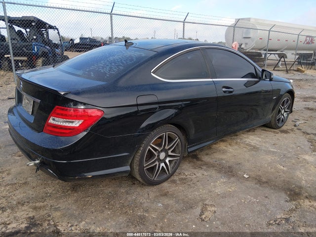 Продажа на аукционе авто 2013 Mercedes-benz C 250, vin: WDDGJ4HBXDF981309, номер лота: 44517073