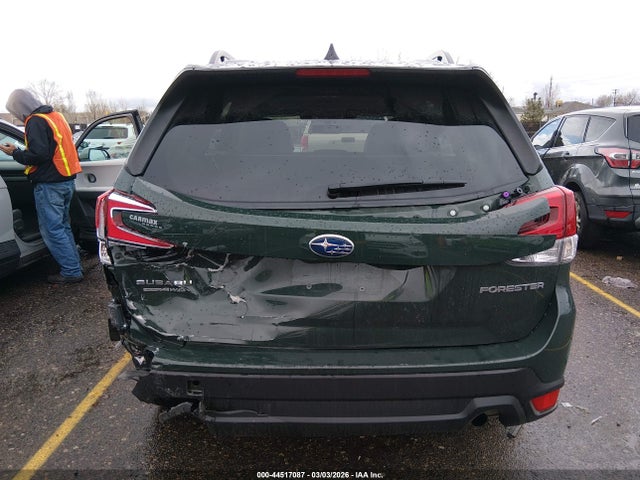 Продаж на аукціоні авто 2024 Subaru Forester Premium, vin: JF2SKADC3RH445250, номер лоту: 44517087