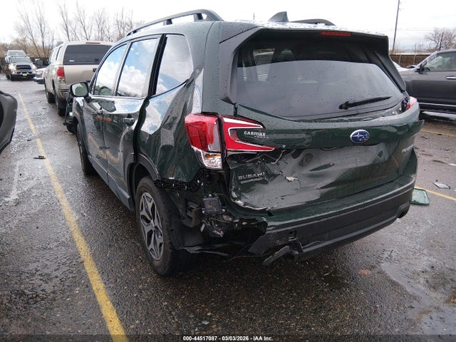 Продаж на аукціоні авто 2024 Subaru Forester Premium, vin: JF2SKADC3RH445250, номер лоту: 44517087