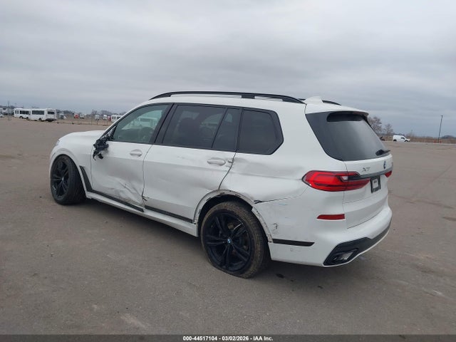 2020 BMW X7 5UXCW2C01L9C94030 Photo 2