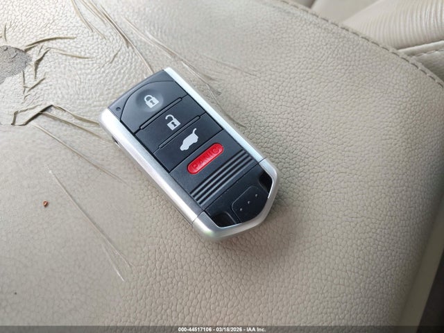 44517106 :رقم المزاد ، 5J8TB3H57DL018932 vin ، 2013 Acura Rdx مزاد بيع