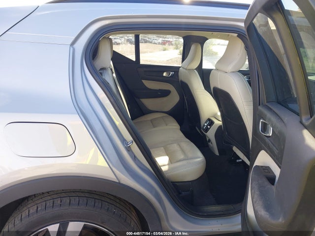 YV4L12UX5P2104377 Volvo Xc40 B5 Ultimate Dark Theme