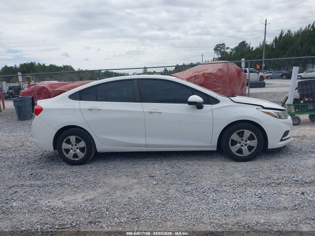 1G1BC5SM8H7115843 Chevrolet Cruze Ls Auto