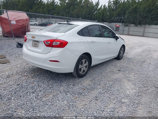 1G1BC5SM8H7115843 Chevrolet Cruze Ls Auto