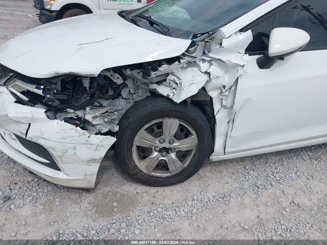 1G1BC5SM8H7115843 Chevrolet Cruze Ls Auto