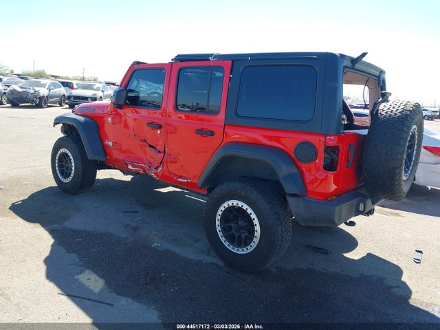 1C4HJXDG8JW127965 Jeep Wrangler Unlimited Sport S 4x4