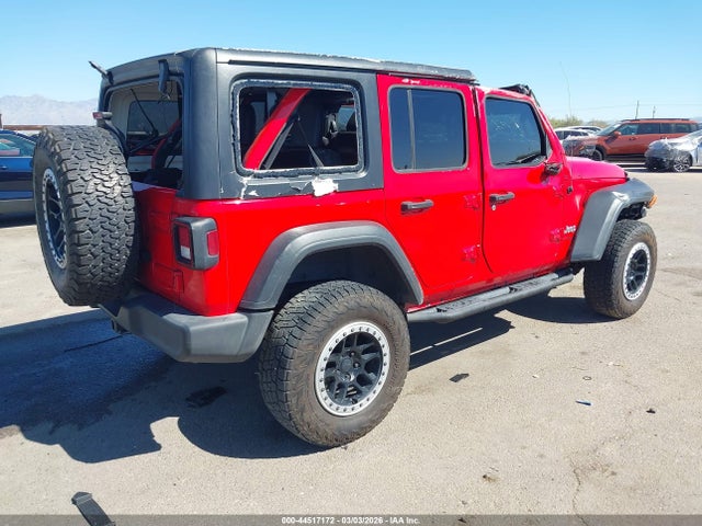 1C4HJXDG8JW127965 Jeep Wrangler Unlimited Sport S 4x4