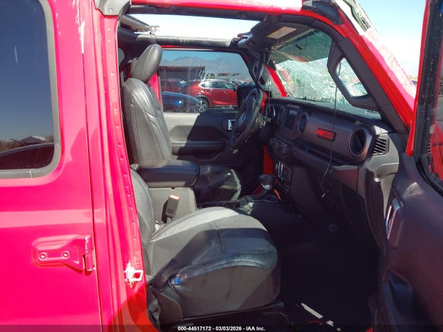 1C4HJXDG8JW127965 Jeep Wrangler Unlimited Sport S 4x4