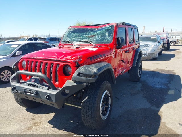 1C4HJXDG8JW127965 Jeep Wrangler Unlimited Sport S 4x4