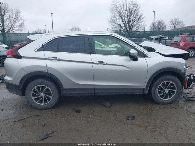 JA4ATUAA4NZ048978 Mitsubishi Eclipse Cross Es S-awc