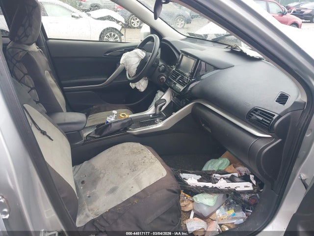 JA4ATUAA4NZ048978 Mitsubishi Eclipse Cross Es S-awc