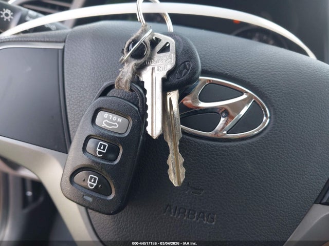 2017 Hyundai Elantra Se მანქანა იყიდება აუქციონზე, vin: KMHD74LF0HU180097, აუქციონის ნომერი: 44517186