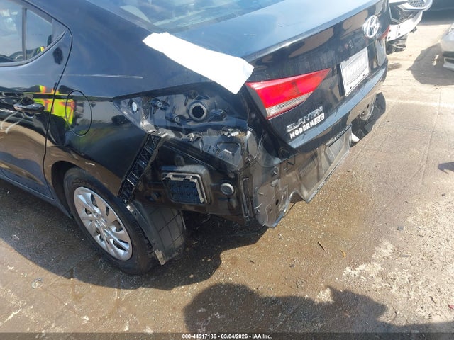 2017 Hyundai Elantra Se მანქანა იყიდება აუქციონზე, vin: KMHD74LF0HU180097, აუქციონის ნომერი: 44517186