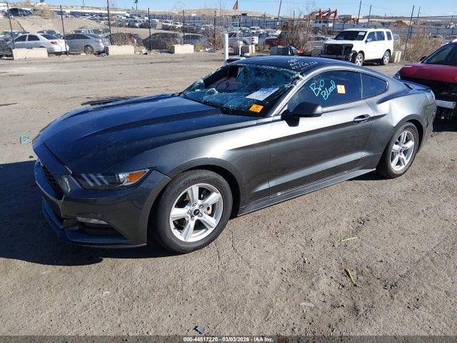 1FA6P8AM9H5230811 Ford Mustang V6