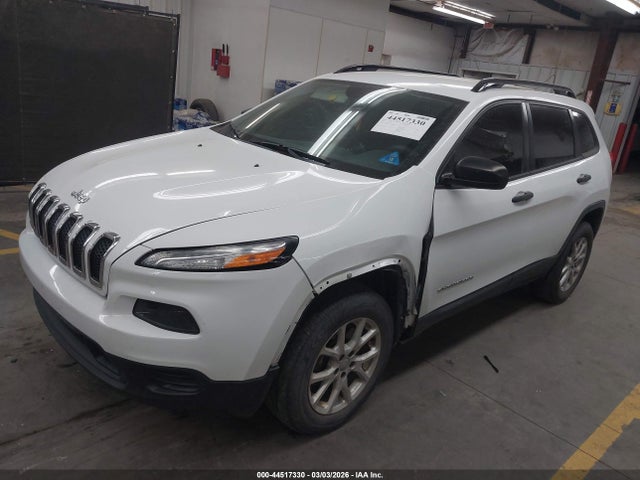 1C4PJMAB1GW156333 Jeep Cherokee Sport