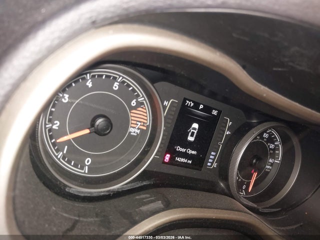 1C4PJMAB1GW156333 Jeep Cherokee Sport