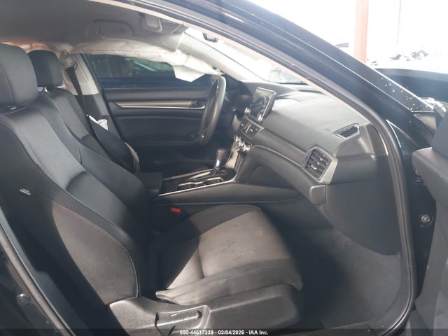 1HGCV1F19JA239516 Honda ACCORD LX