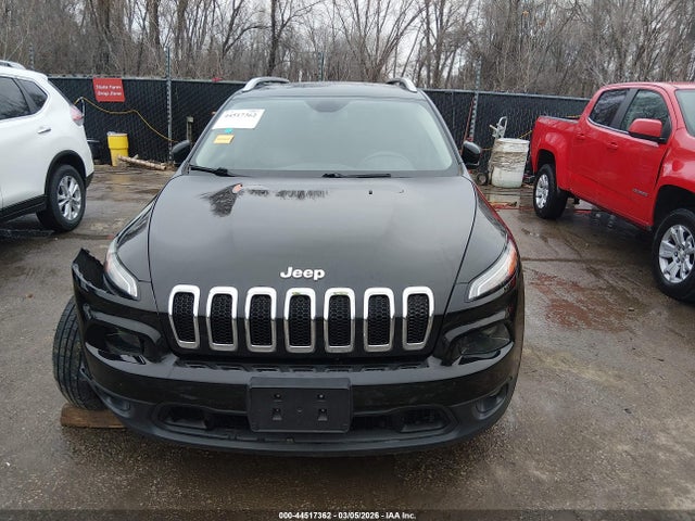 Продажа на аукционе авто 2018 Jeep Cherokee Latitude Fwd, vin: 1C4PJLCB4JD587341, номер лота: 44517362