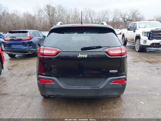 Продажа на аукционе авто 2018 Jeep Cherokee Latitude Fwd, vin: 1C4PJLCB4JD587341, номер лота: 44517362