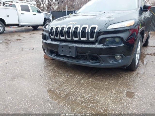 Продажа на аукционе авто 2018 Jeep Cherokee Latitude Fwd, vin: 1C4PJLCB4JD587341, номер лота: 44517362