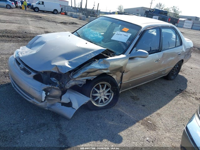 44517366 :رقم المزاد ، 1NXBR12E1YZ326094 vin ، 2000 Toyota Corolla Le مزاد بيع