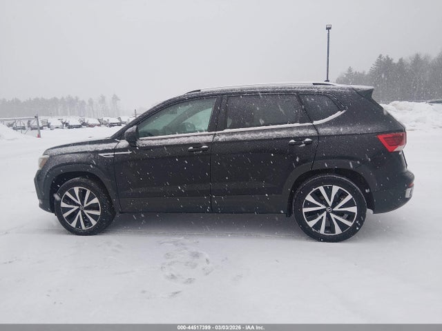 2022 Volkswagen Taos 1.5t Se მანქანა იყიდება აუქციონზე, vin: 3VVWX7B26NM090757, აუქციონის ნომერი: 44517399