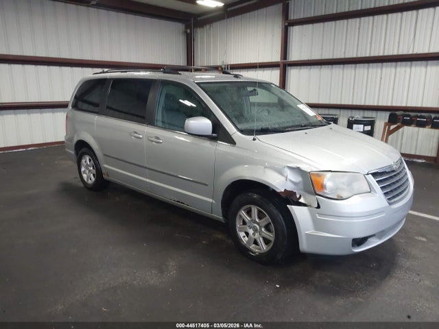 2010 Chrysler Town & Country Touring მანქანა იყიდება აუქციონზე, vin: 2A4RR5D1XAR300823, აუქციონის ნომერი: 44517405