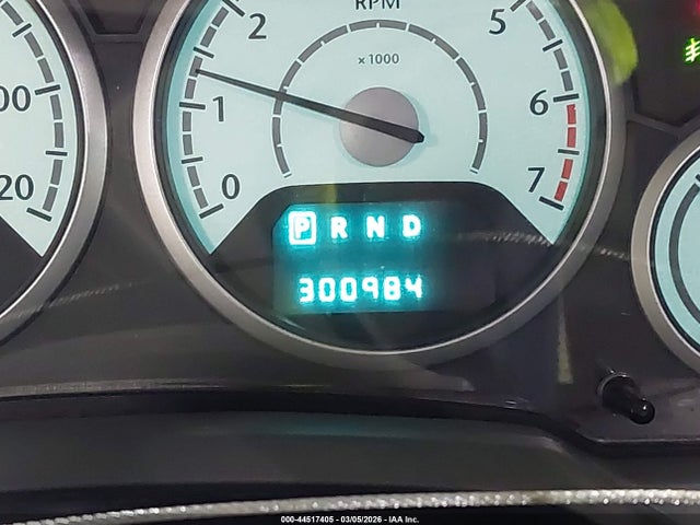 2010 Chrysler Town & Country Touring მანქანა იყიდება აუქციონზე, vin: 2A4RR5D1XAR300823, აუქციონის ნომერი: 44517405