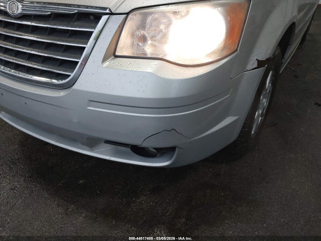 2010 Chrysler Town & Country Touring მანქანა იყიდება აუქციონზე, vin: 2A4RR5D1XAR300823, აუქციონის ნომერი: 44517405