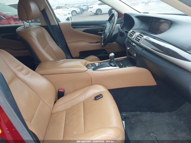 2013 LEXUS LS 460 JTHCL5EF5D5017916 Photo 4