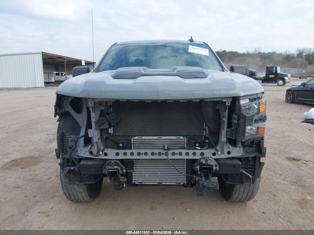 2024 Chevrolet Silverado 1500 4wd  Short Bed Custom Trail Boss მანქანა იყიდება აუქციონზე, vin: 3GCPDCEK8RG141552, აუქციონის ნომერი: 44517432