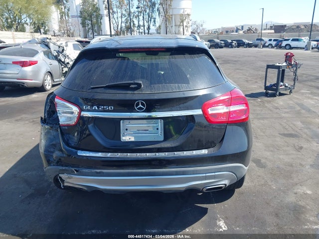 Mercedes-Benz GLA 250 2016 WDCTG4EB9GJ212212 Image 17